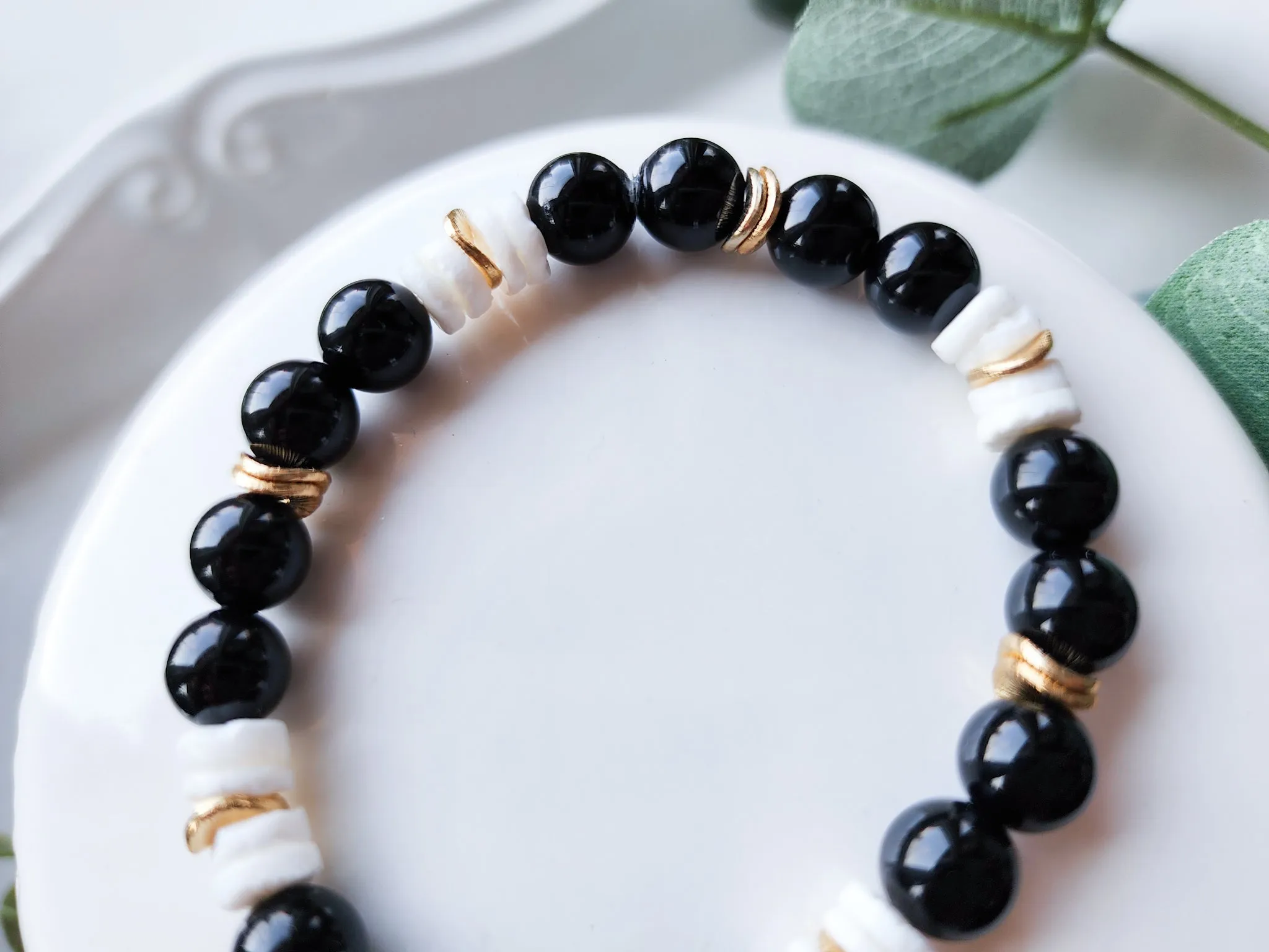 Onyx & Puka Shell Beaded Bracelet || Reiki Infused