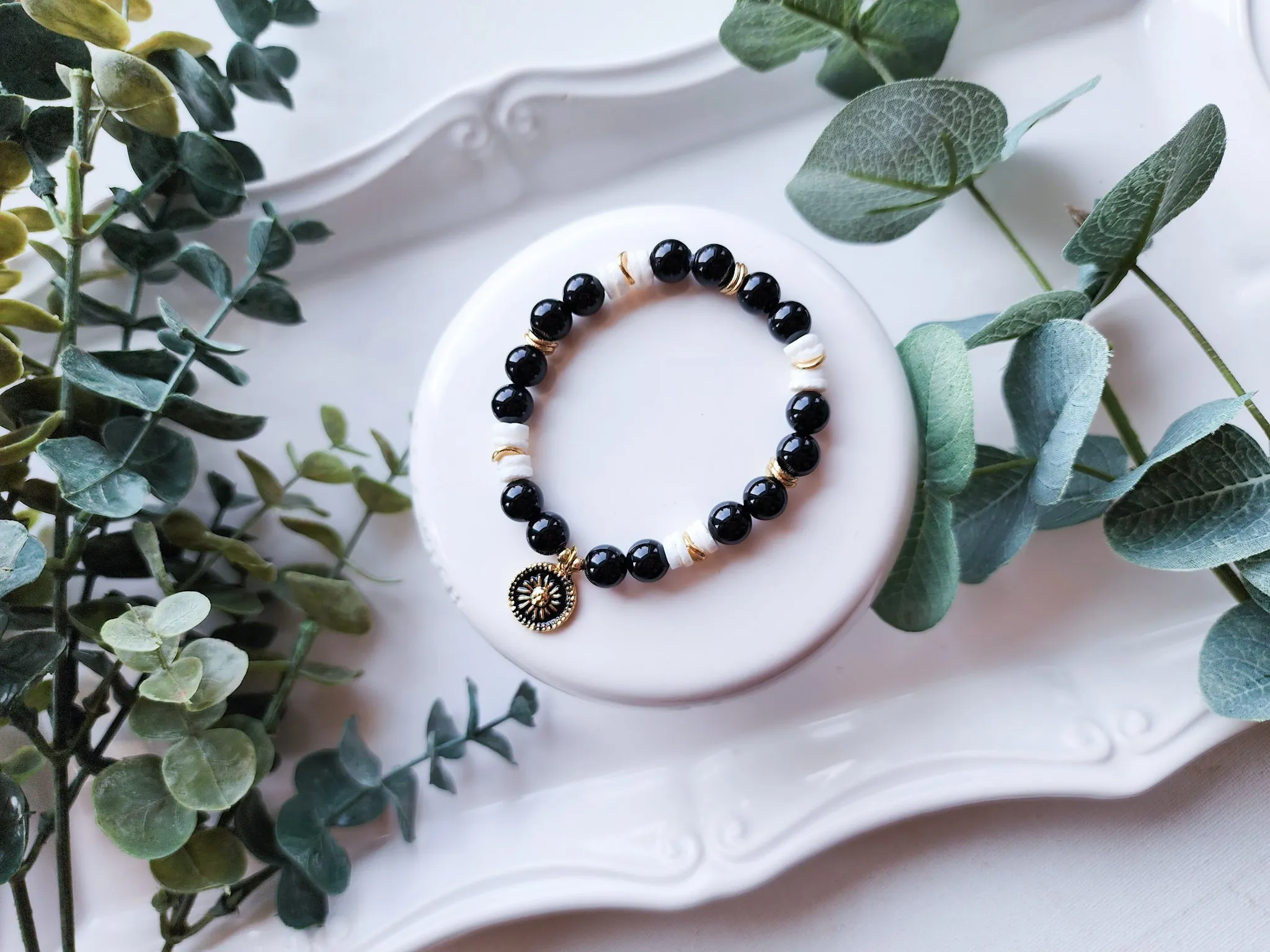 Onyx & Puka Shell Beaded Bracelet || Reiki Infused