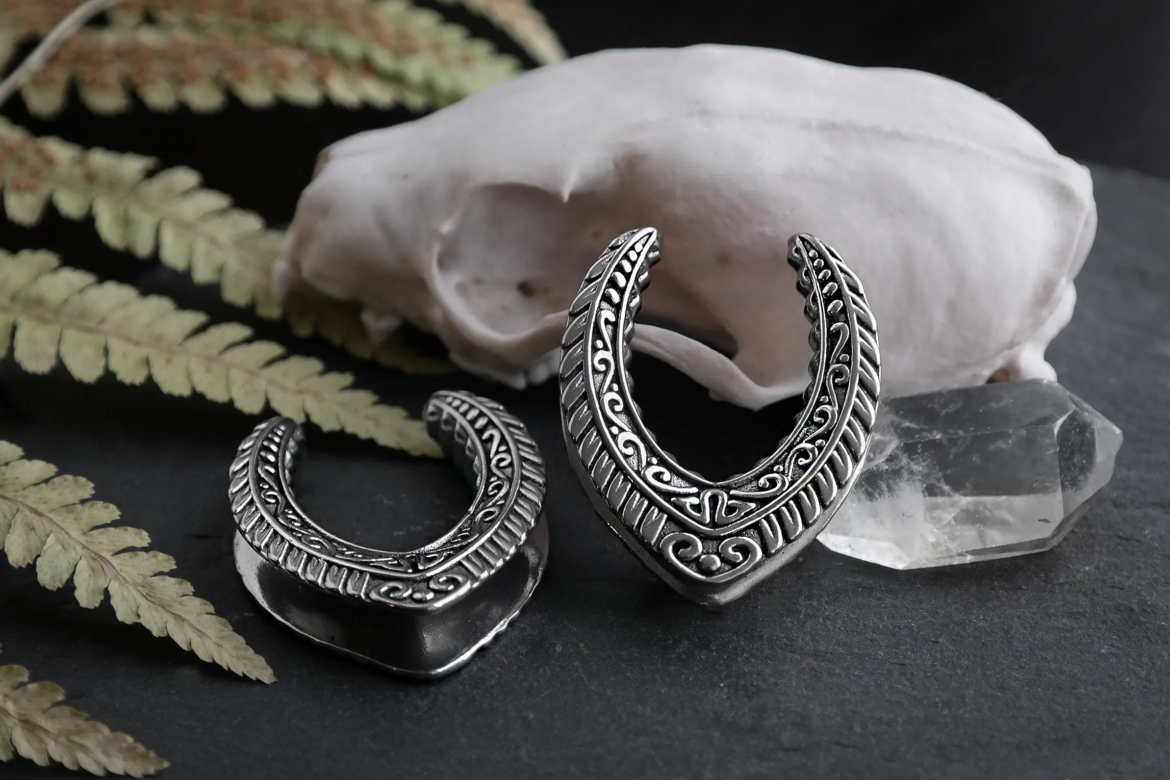 Silver Ornate V-Shaped Saddle Weights